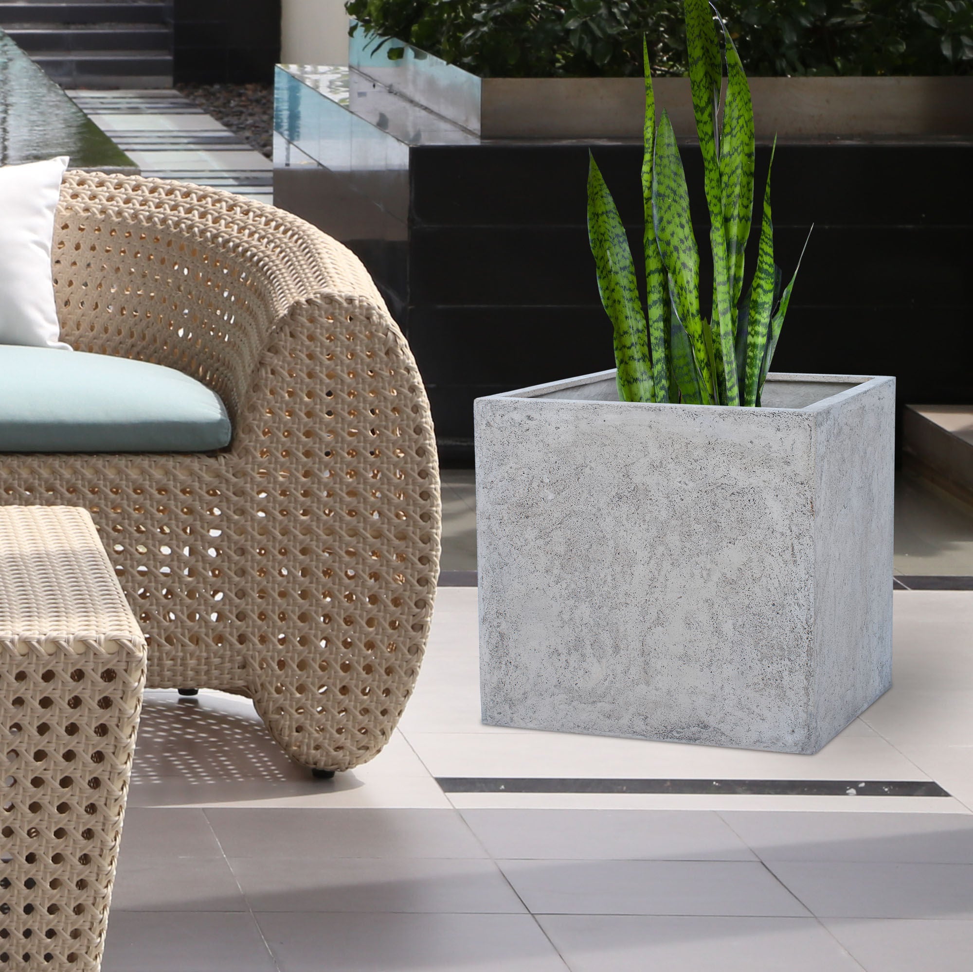 Alona Plant Pot