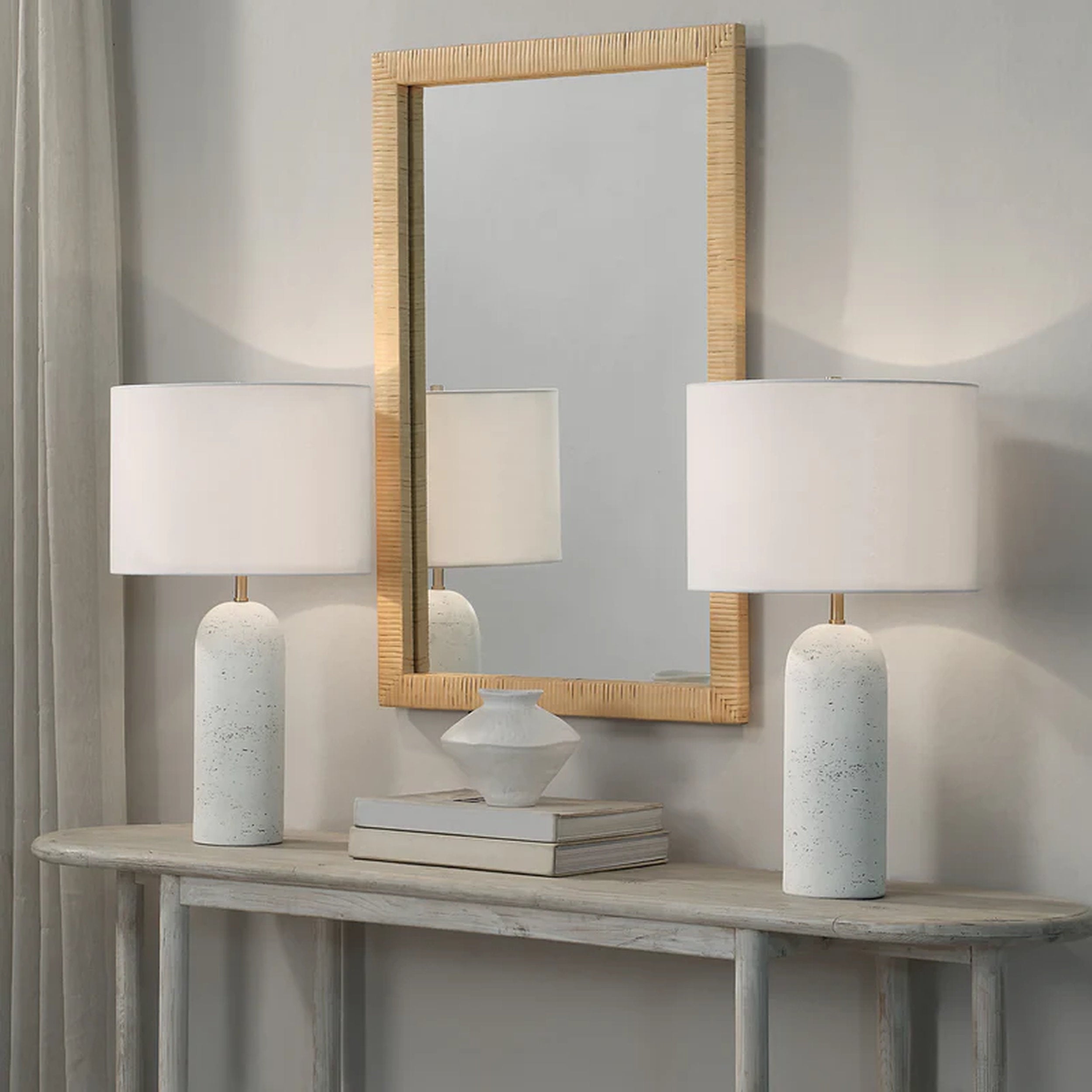 Dorato Table Lamp